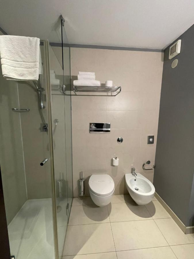 Bes Hotel Cremona Soncino Bagian luar foto